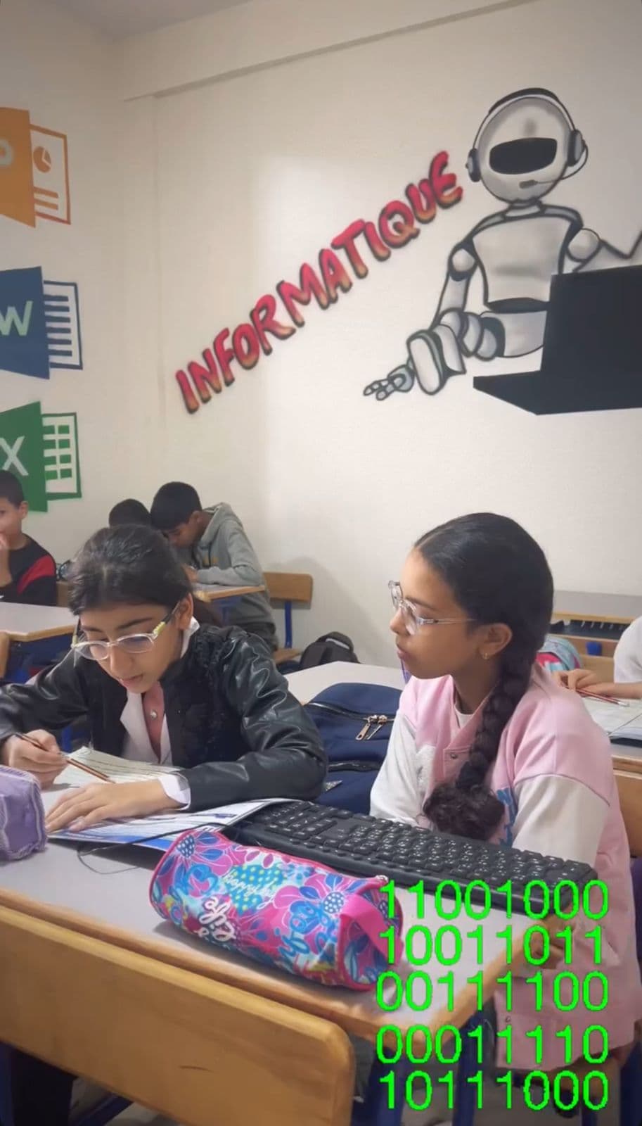 Garneau School الابتدائي - Photo 12